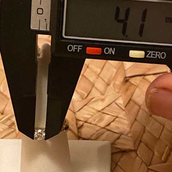 14k white gold diamond solitaire ring 4mm round, .25 cwt with diamond accents. - Picture 4 of 9